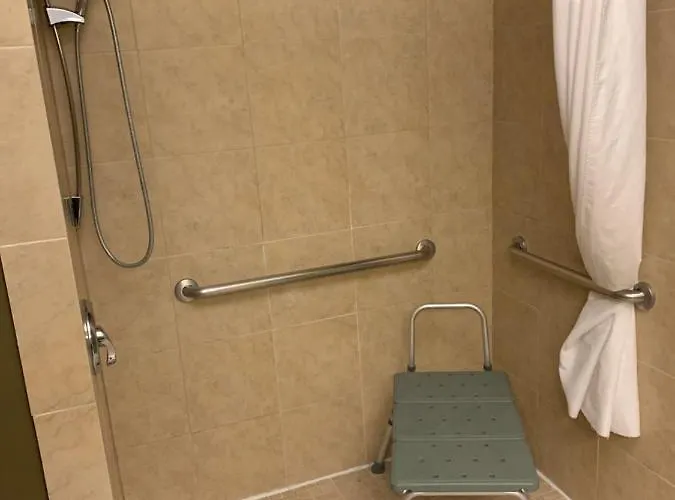 Comfort Crystal - Algonquin 4*