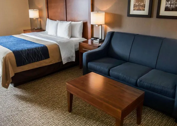 Comfort Crystal - Algonquin Inn 4*