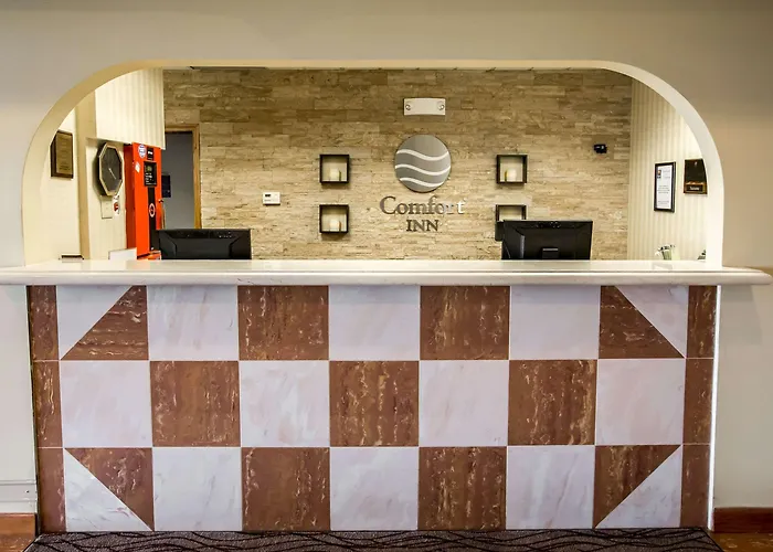 Comfort Crystal - Algonquin Inn 4*