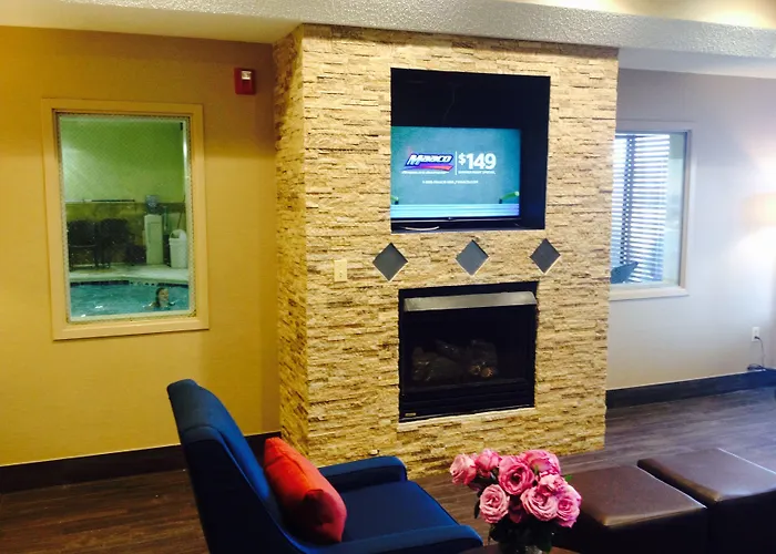 Comfort Crystal - Algonquin Inn
